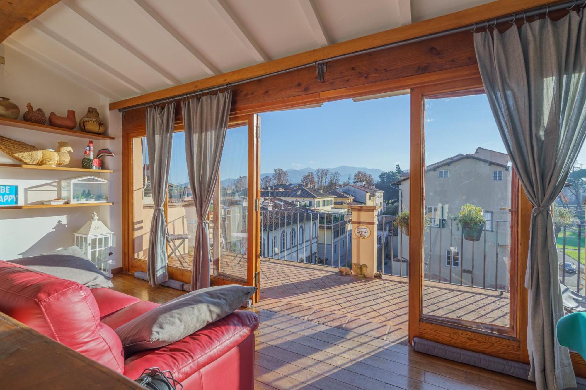 Terrazza Coccode' Spazioso Con Vista Mozzafiato! Lucca Eksteriør billede